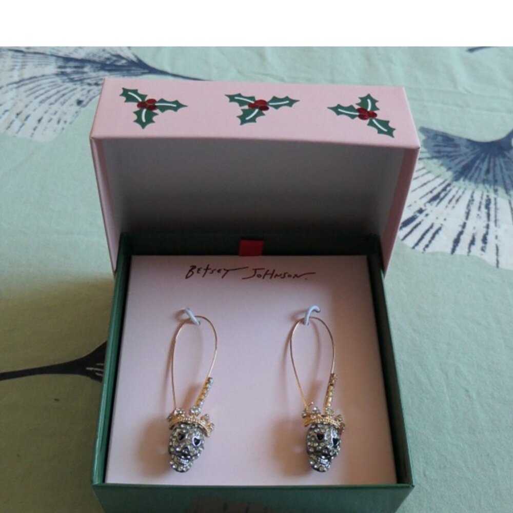 Betsey Johnson diamond skull with crown pendant earrings NEW